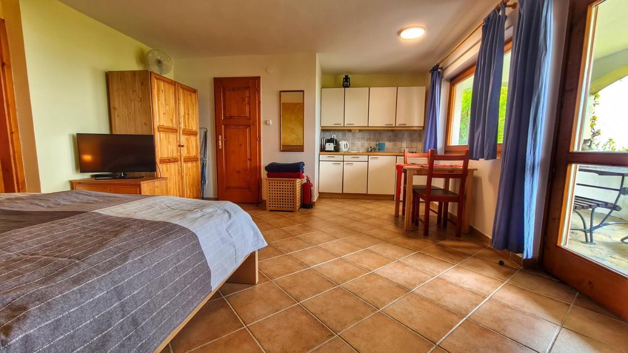 Panorama Apartment Tihany Exterior photo