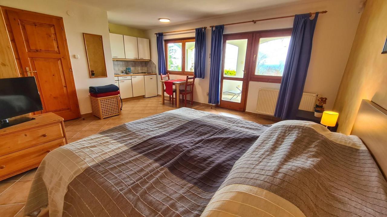 Panorama Apartment Tihany Exterior photo